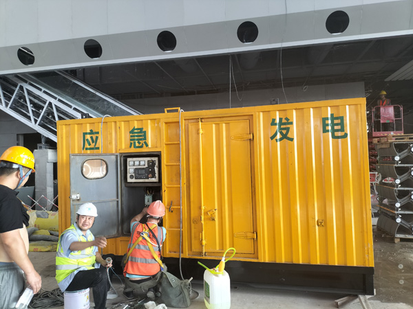 淮安怎样判断空气滤清器是否需要更换？